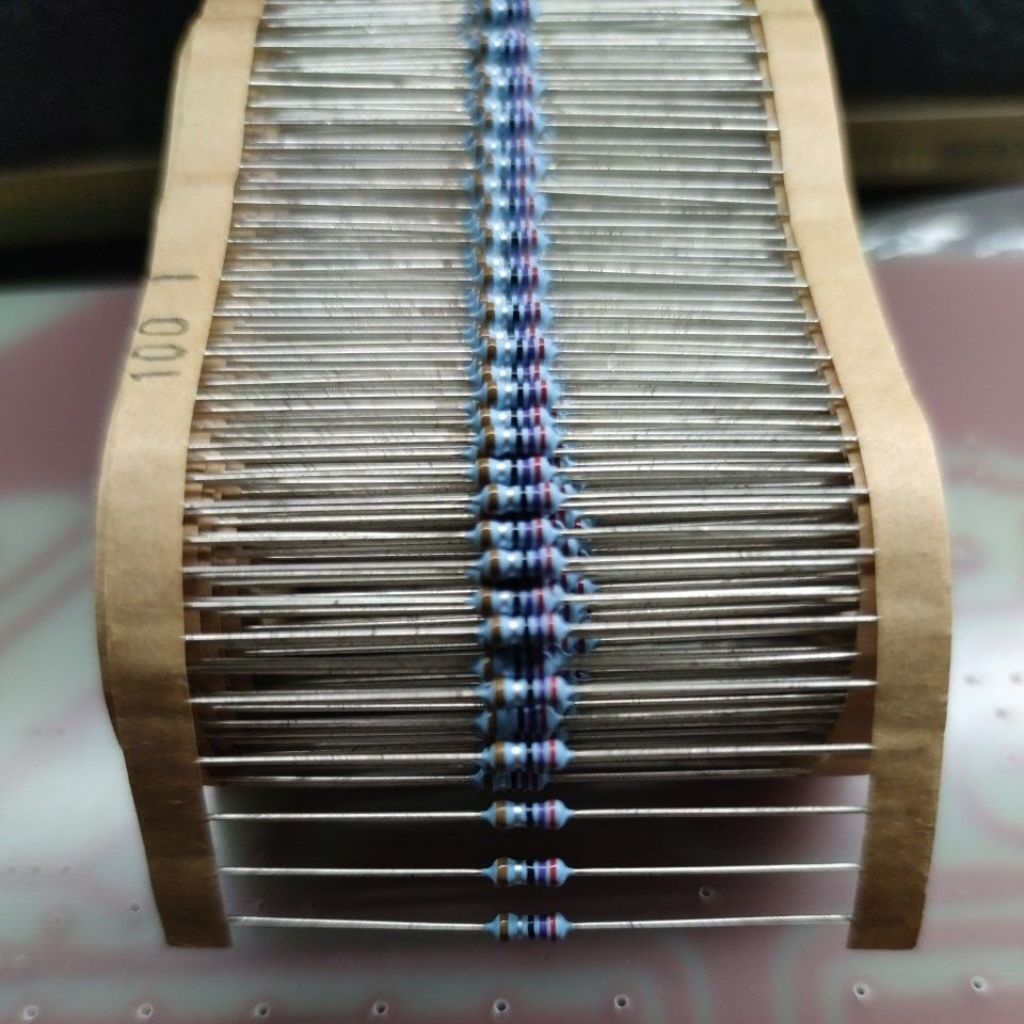 Resistor vishay mrs25 2R7 1% 0.6w 2.7ohm