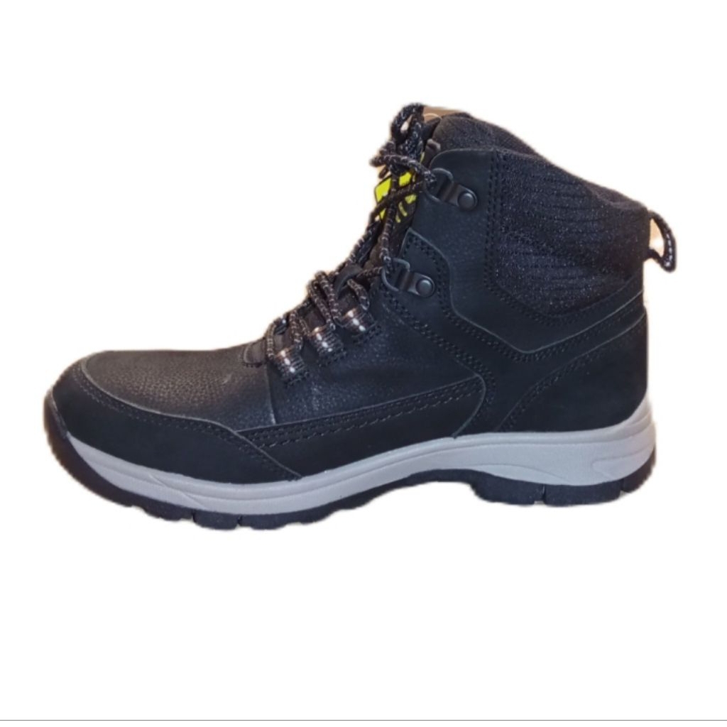 Sepatu boot pria pakalolo