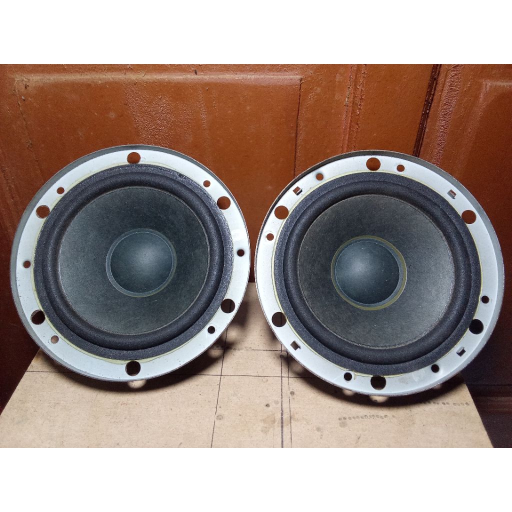 Sepasang Speaker Technics 5 Inci Normal Mantap