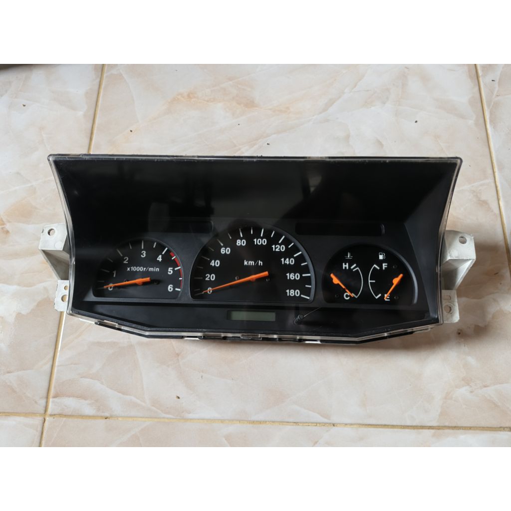 spedometer oddometer kilometer spidometer isuzu panther kapsul / panther touring RPM original