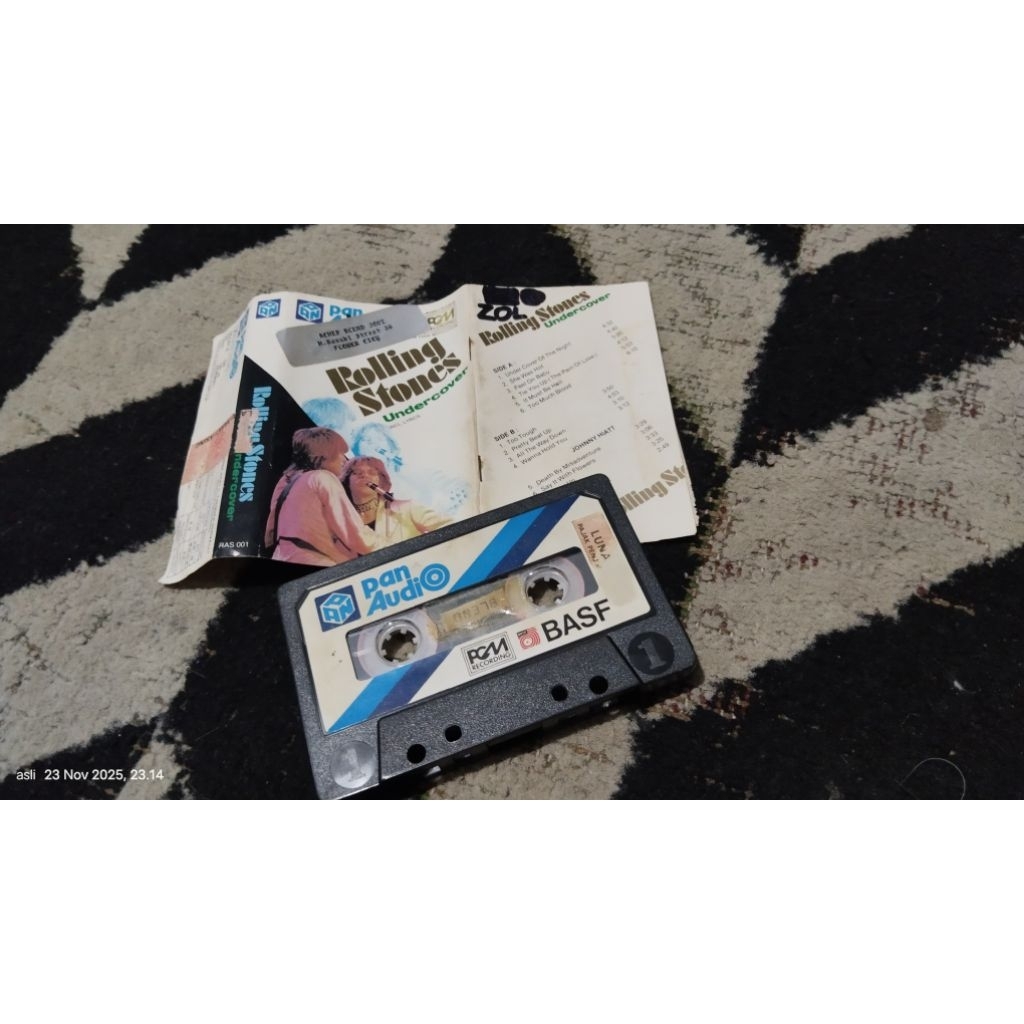 kaset pita the rolling stones / undercover