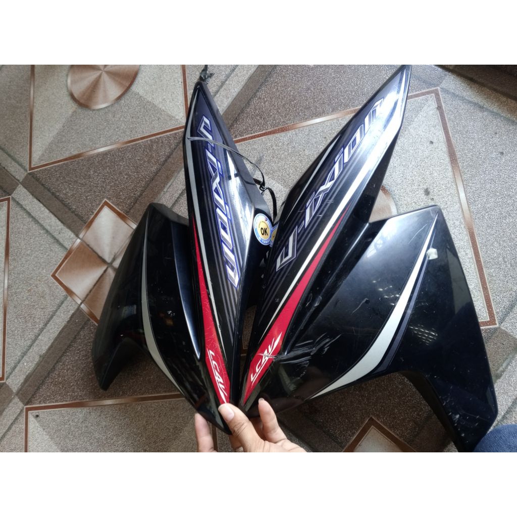 sayap depan New Vixion