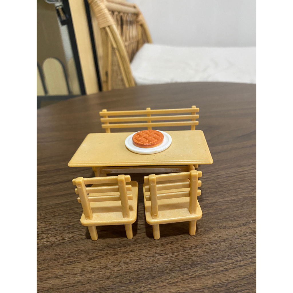 Sylvanian families bakery bench