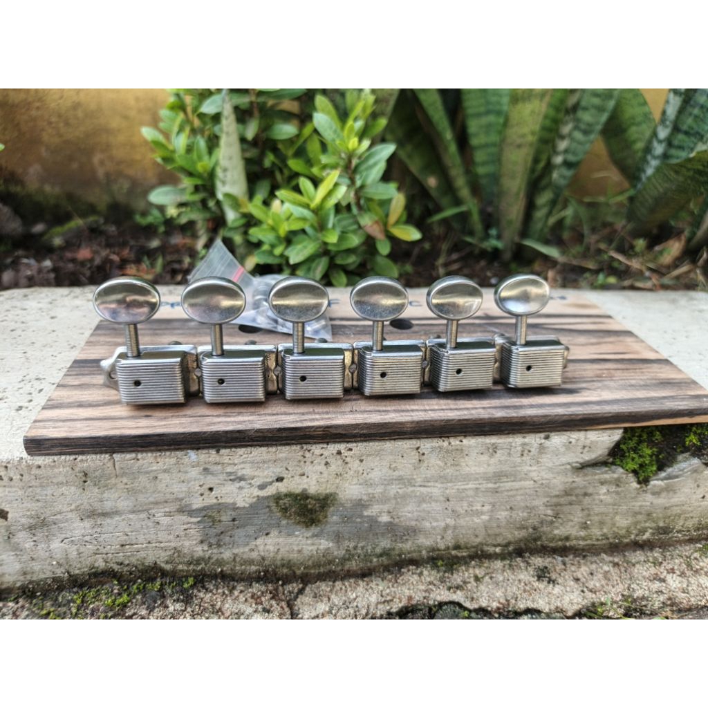 Dryer Vintage Fender / Squier Tuner