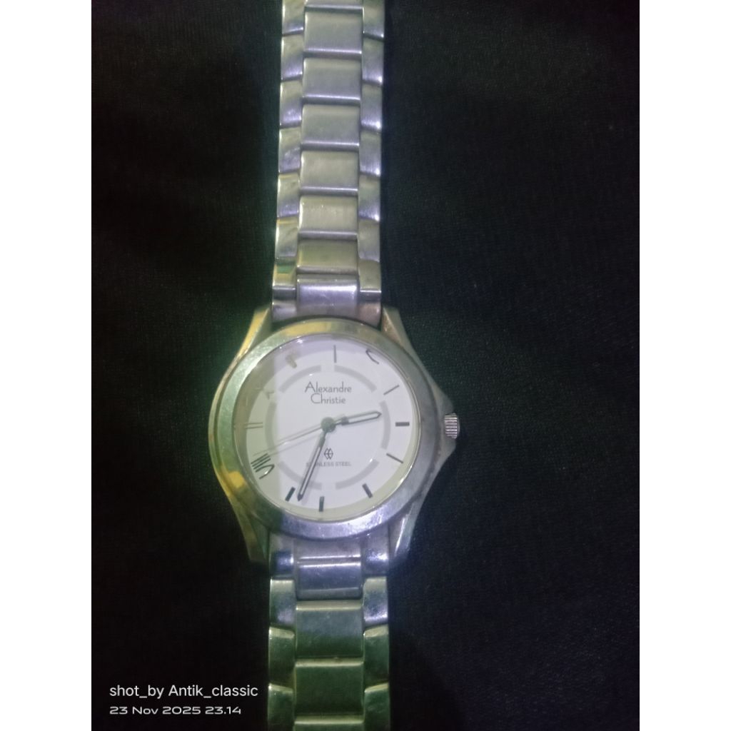 jam tangan wanita bekas/bahan
