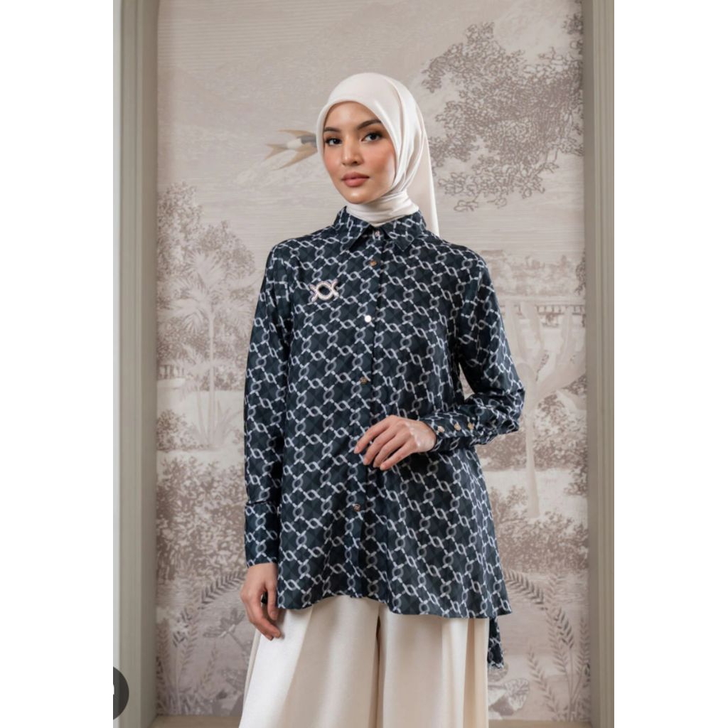 Shirt Monogram Pleated Wearing Klamby