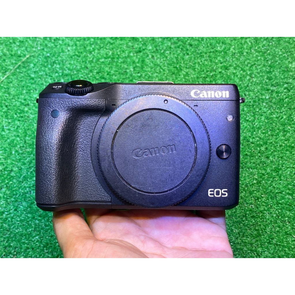 Canon EOS M3