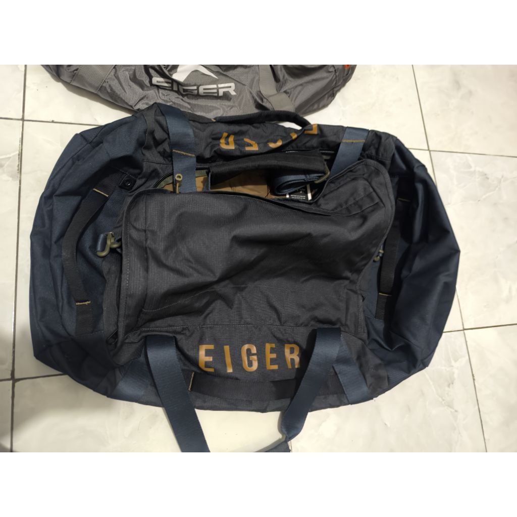 Eiger Avenue Duffle 60L Duffle Bag 60L - Black BestSeller
