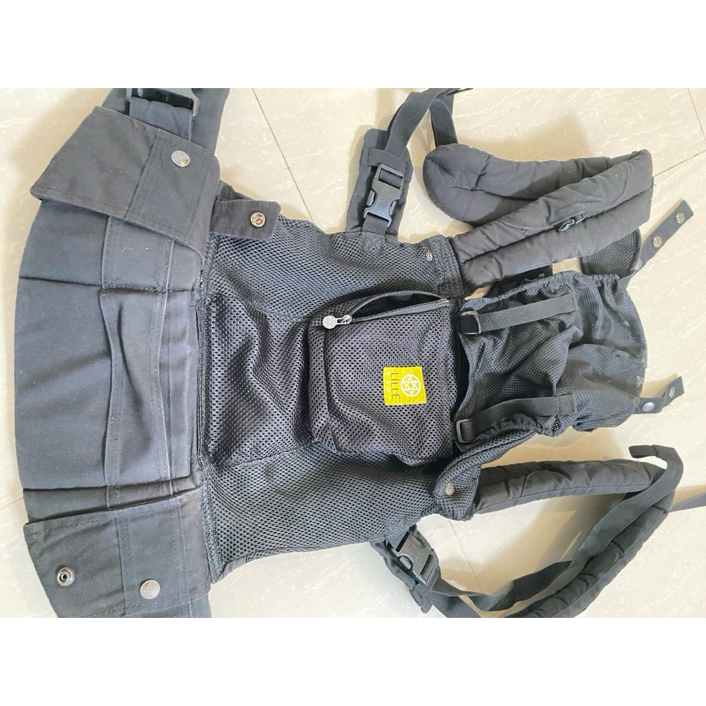 gendongan lille babii airflow warna hitam