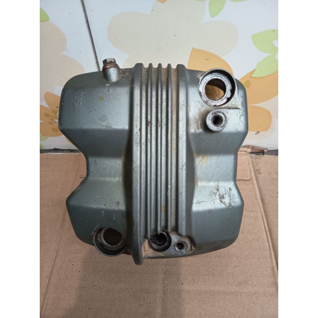 Tutup kop Capil kop rumah busi Megapro Monoshock KARBU original part lepasan motor