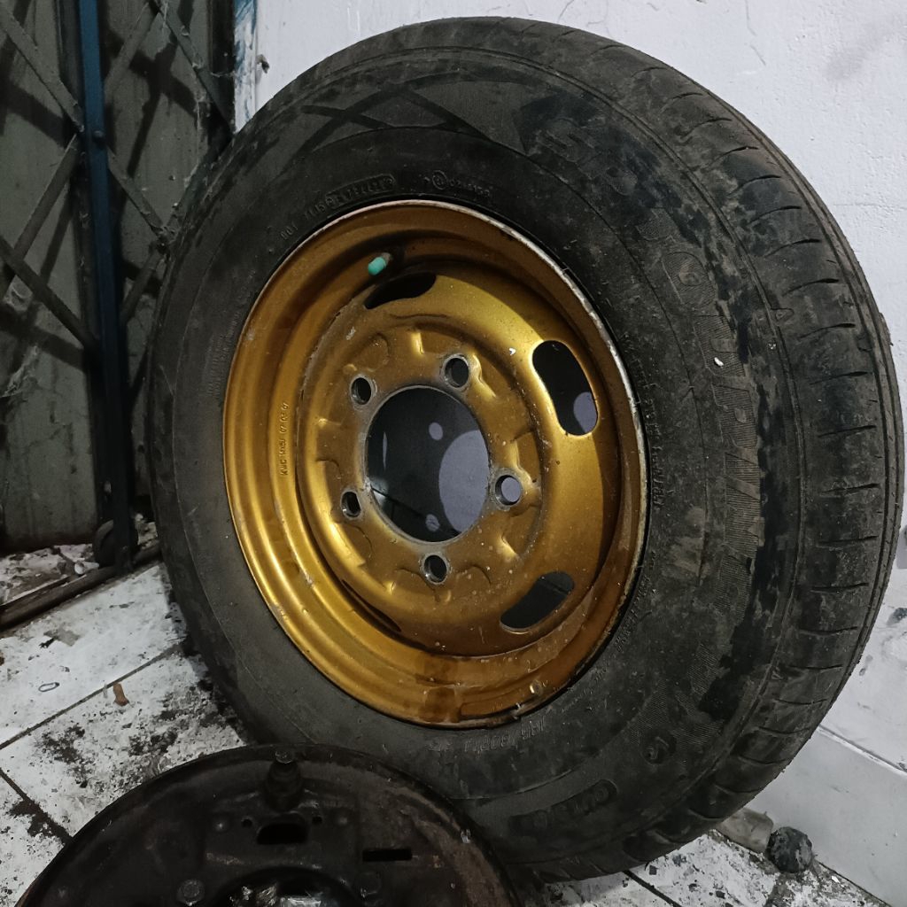 velg velk serep kaleng hole 5 pcd 1.50 ring 14 original kia travello travelo 2700 bekas copotan