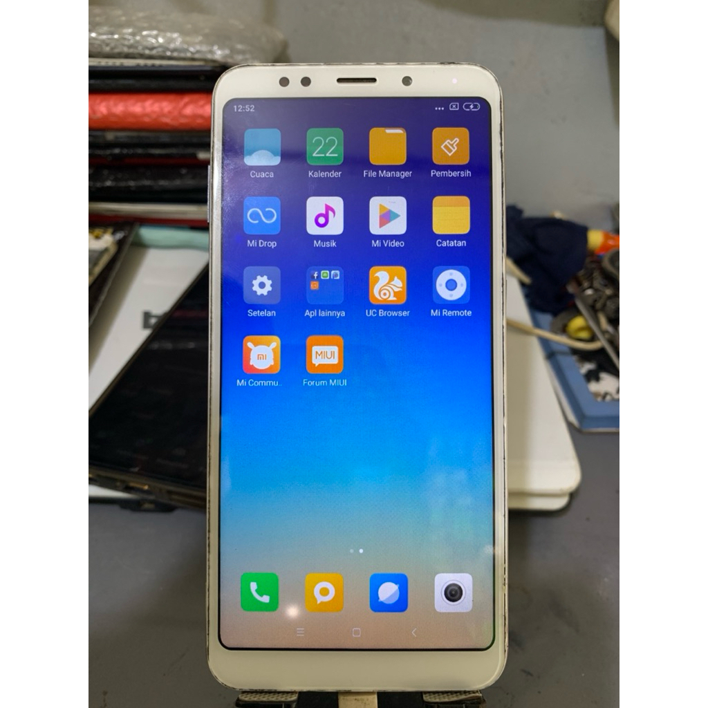 hp normal Redmi 5 plus Ram 3/32