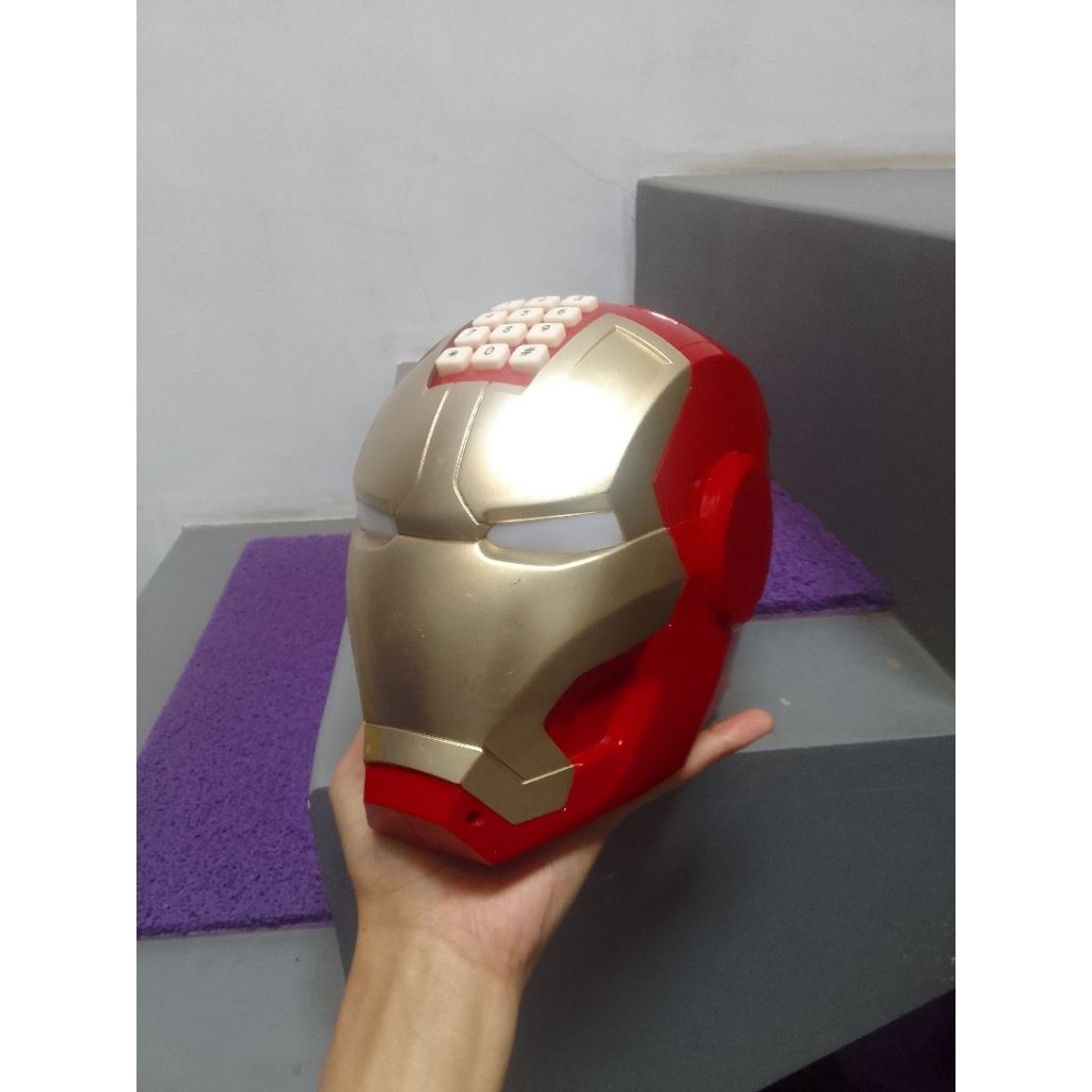 CoinBank Karakter Kepala Iron Man