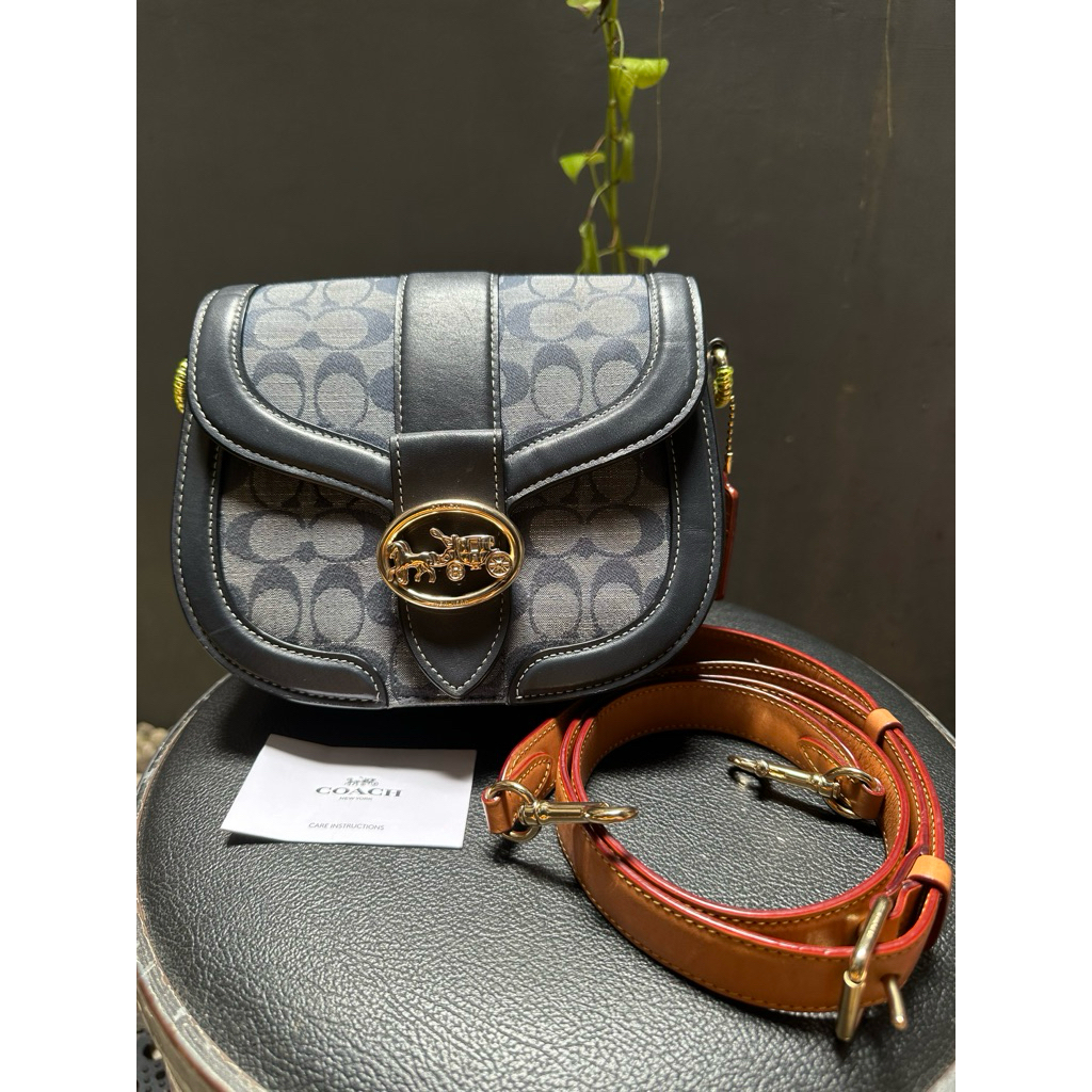 Coach georgie saddle bag