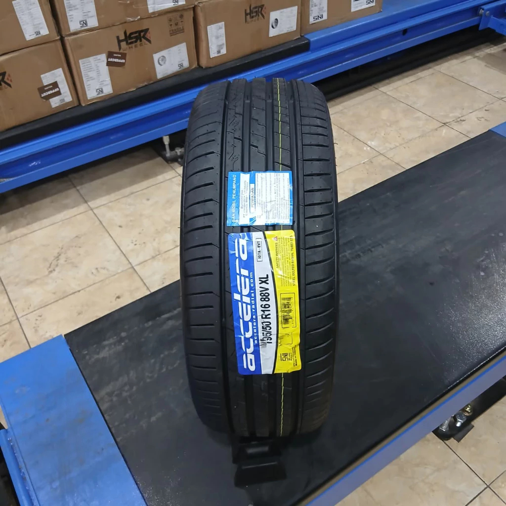 ban mobil brio 195/50 R16 accelera iota evt ban tubles ban accelera bukan ban dunlop