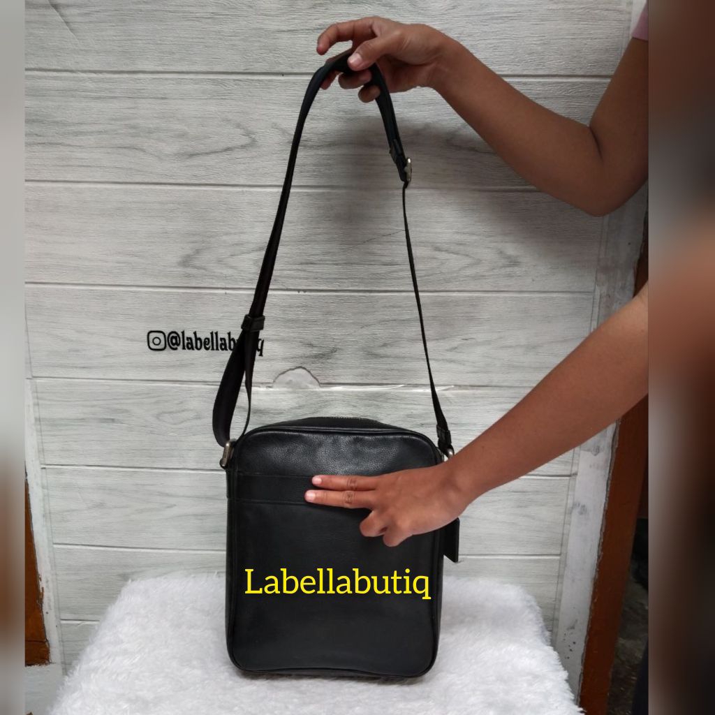 Tas Selempang Pria Branded Mewah Second