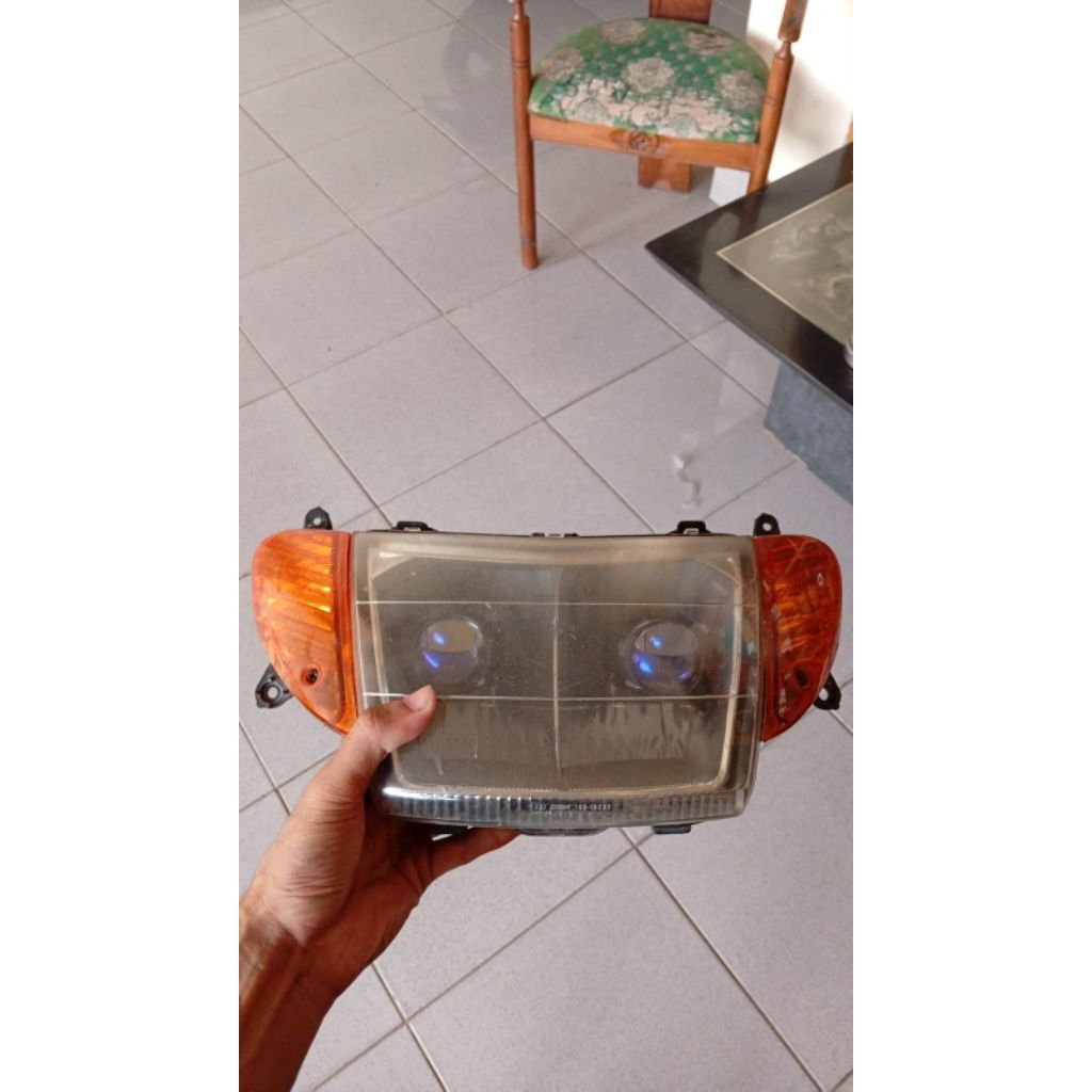 Reflektor biled nouvo lele