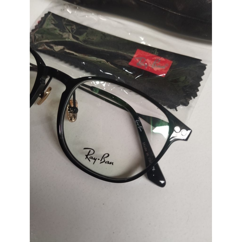 kacamata rayban Made in Italy