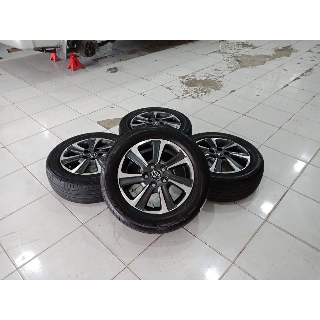 Velg Mobil Toyota VOXY Ring 16 PCD 5x114 + Ban Michelin 205 60 R16 Bisa Untuk Inova Camry Nav-1