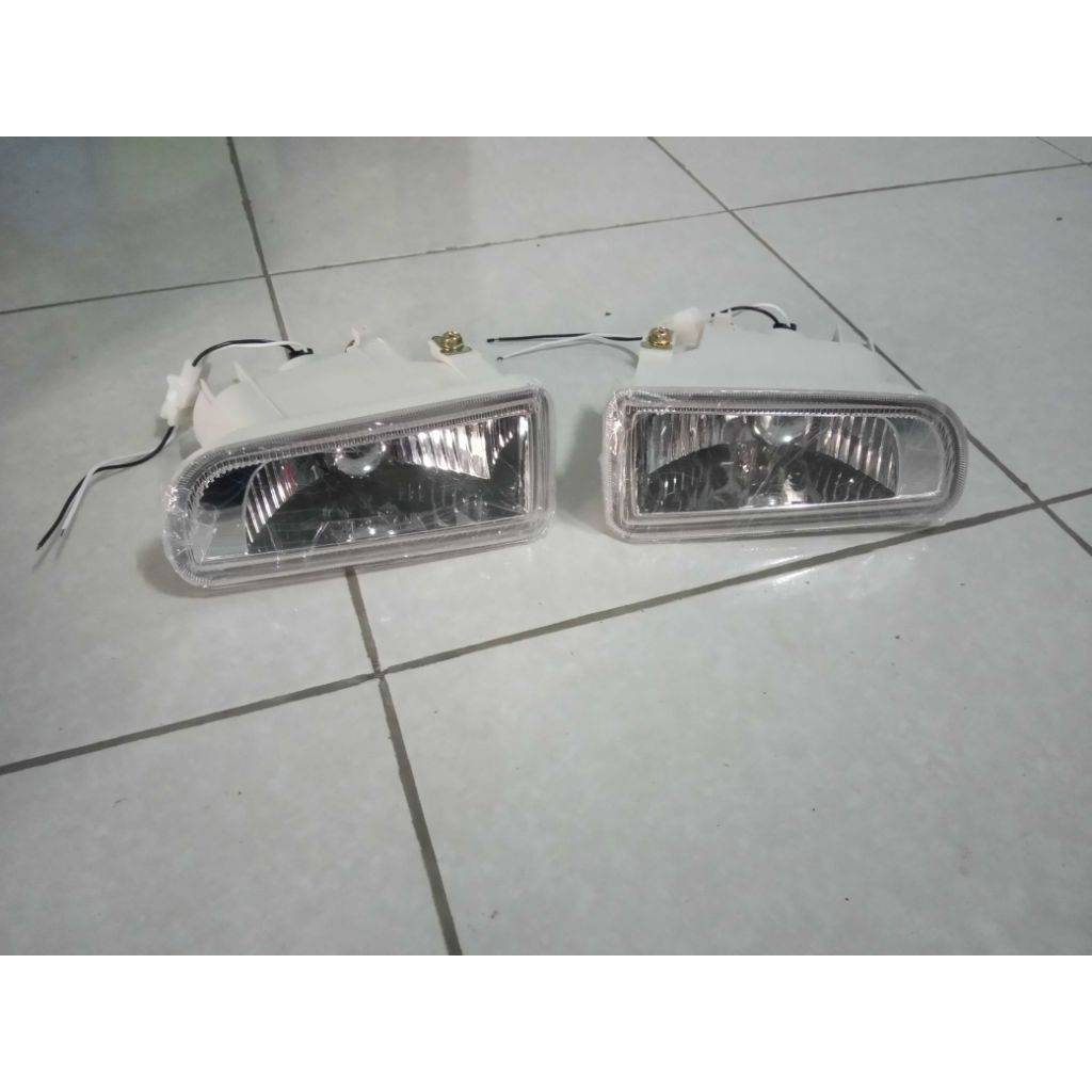Foglamp Lampu Kabut Lampu Bemper Kijang kapsul 2000-2002 set