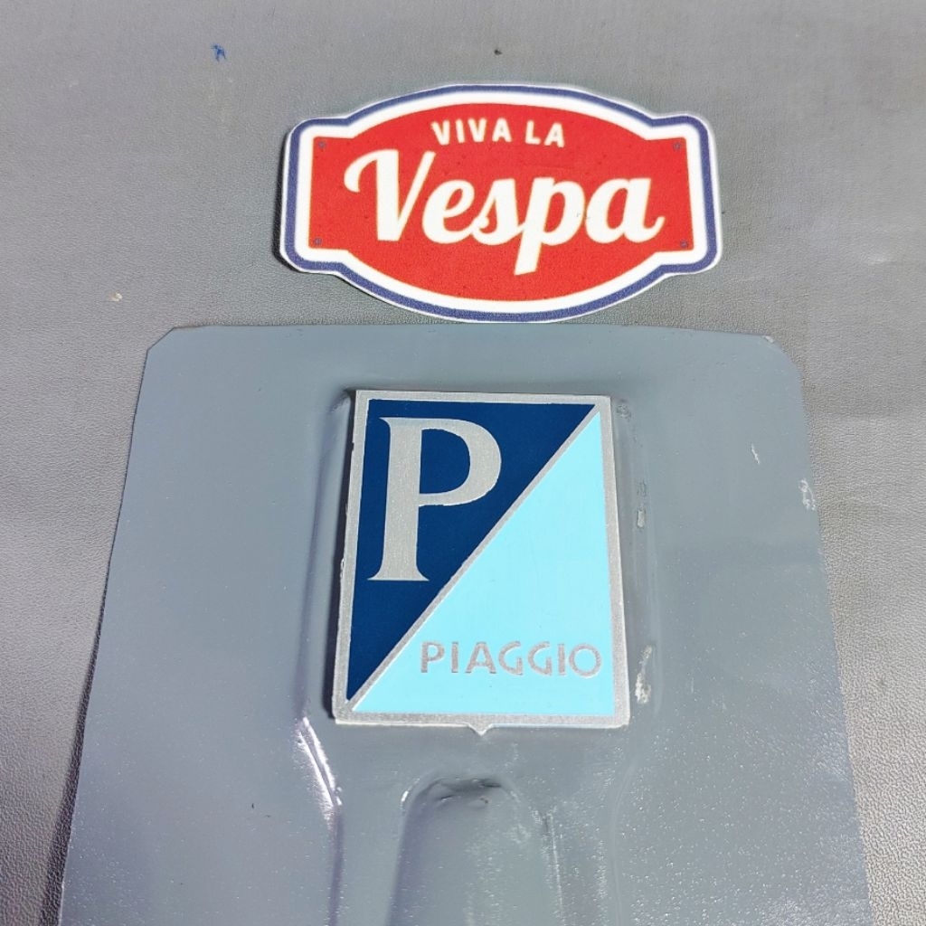 Emblem Hidung Dasi Dada P/ Almu Vespa VBB VNB VBA VGLA/B Kongo GL Super 66 Sprint S GSMK