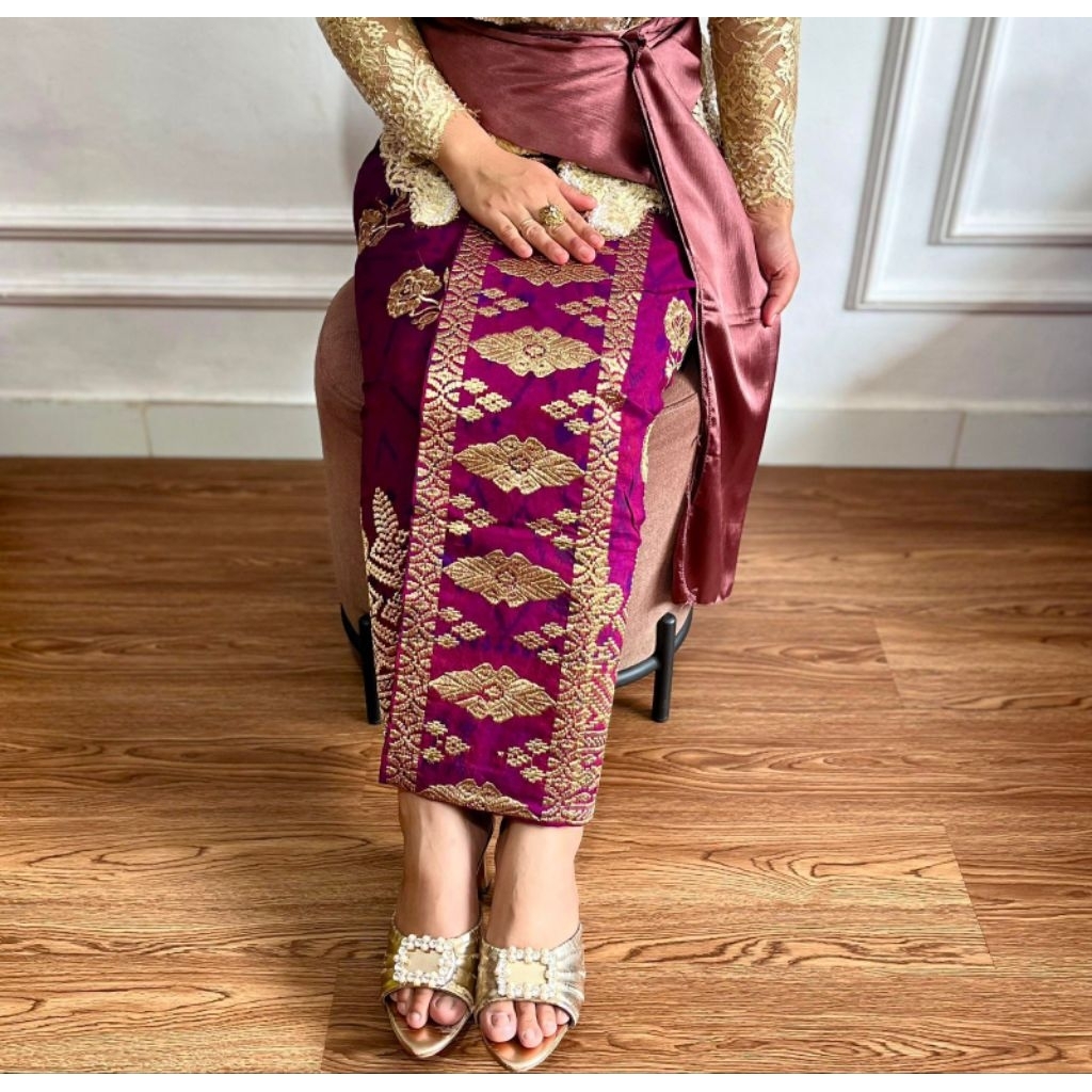 Ready endek tenun tumpal songket sidemen tretes pucuk emas / kain endek tenun