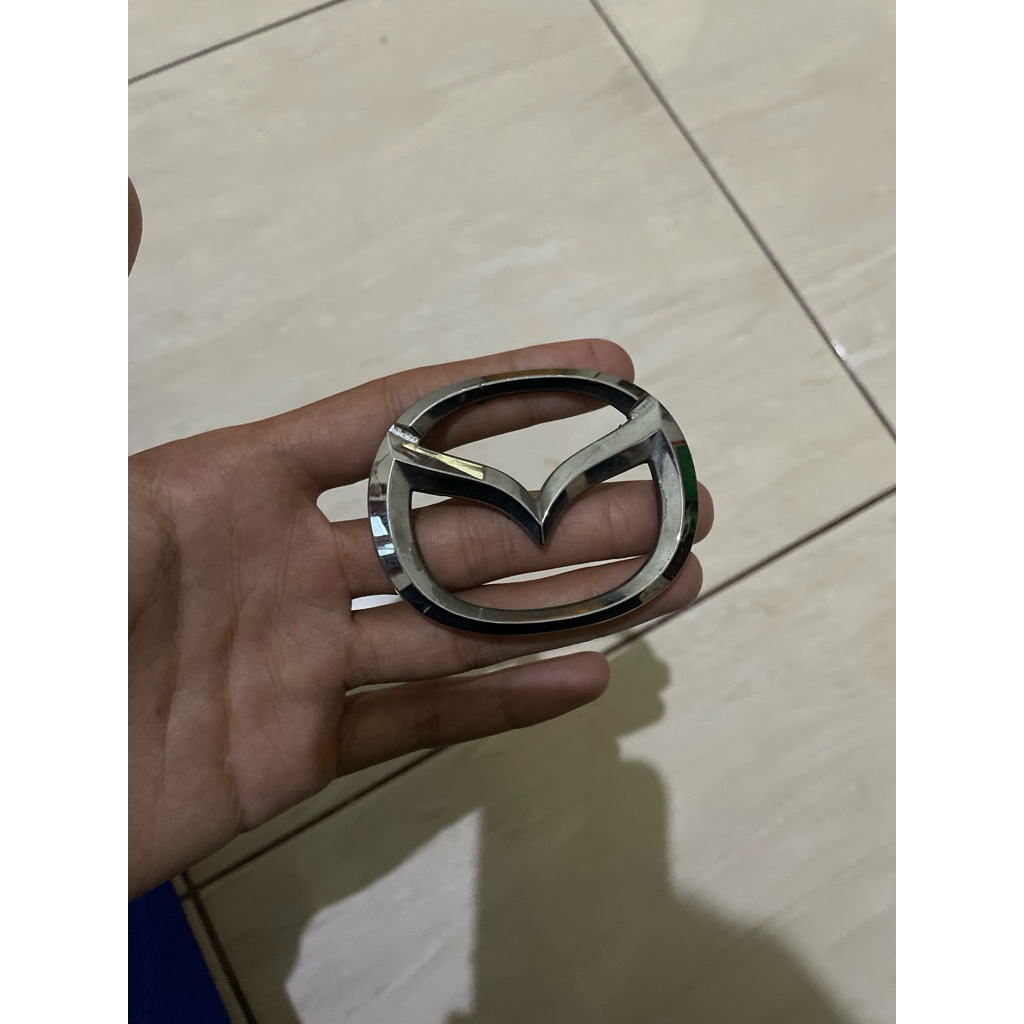 Emblem Mazda Familia Original