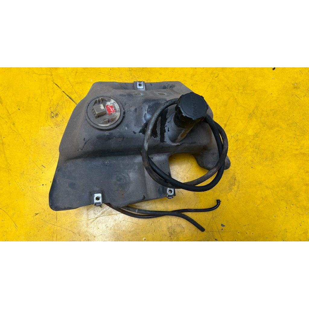 Tangki Bensin Vespa LX 125cc 2v Karbu