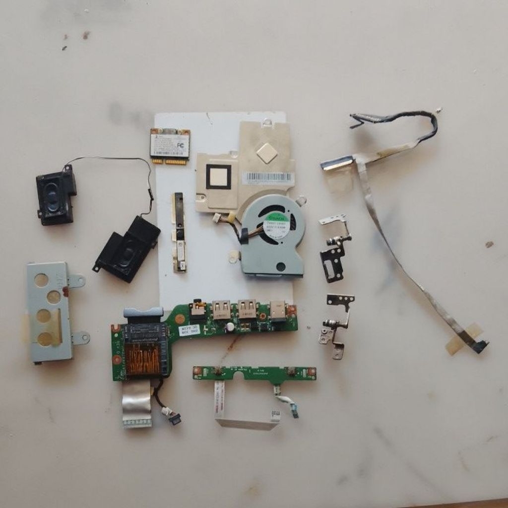 Part Laptop Acer Aspire one 725 Fan Kipas Prosesor Speaker Board USB Audio Engsel WiFi Card Webcam T