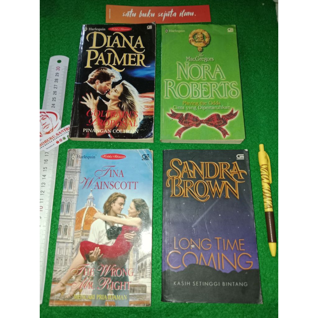 Paket Istimewa Dua 4 Buku Novel Romansa Dewasa.