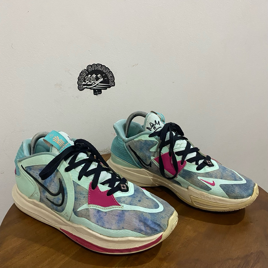 Nike Kyrie Low 5 EP ‘Community’