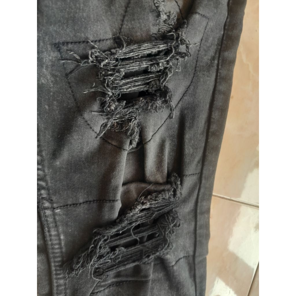 Weird Jeans Austin Black Size 28
