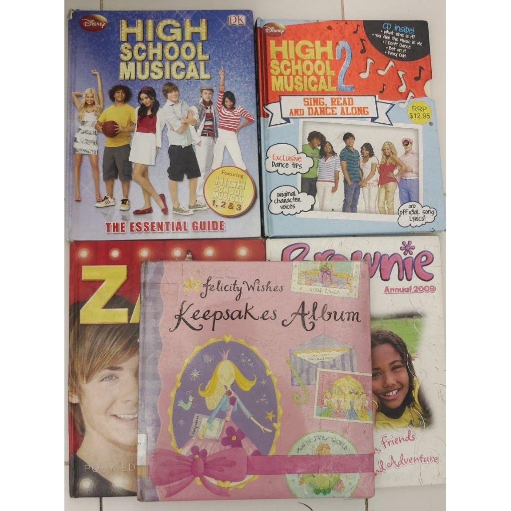 BUKU CAMPUR JUDUL HIGH SCHOOL MUSICAL & BROWNE ANNUAL& ZAC EFRON ANNUAL& FELICITY WISHES KEEPSAKES A