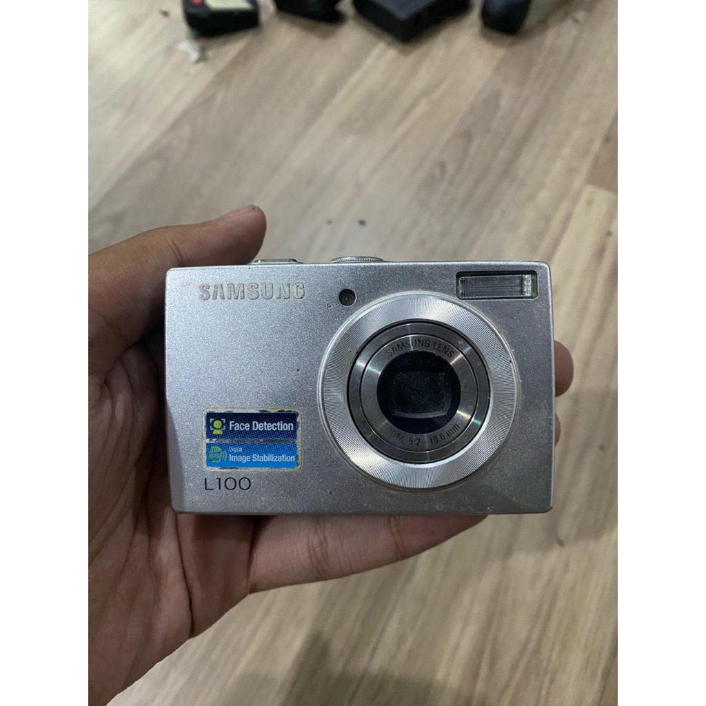 DIGICAM SAMSUNG L100