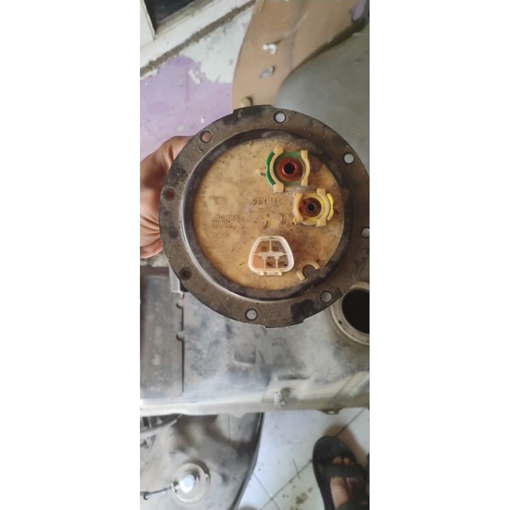 fuel pump Innova solar 2kd