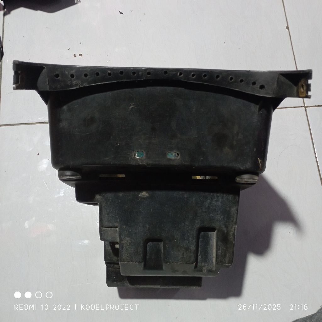 box bagasi jok sadel original vega zr