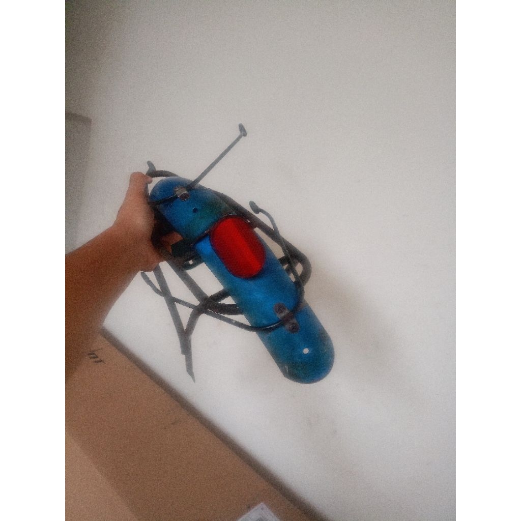 spakbor dan boncengan bekas sepeda lipat 16