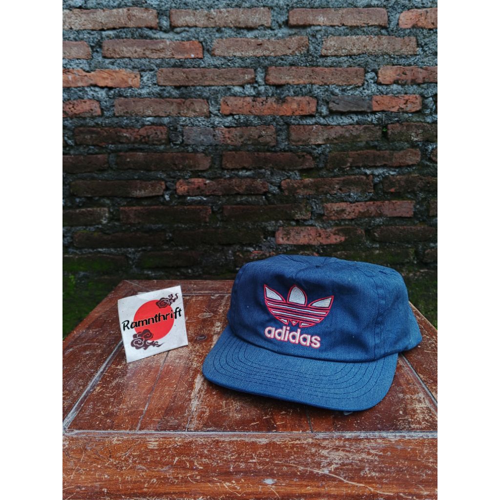 topi adidas vintage