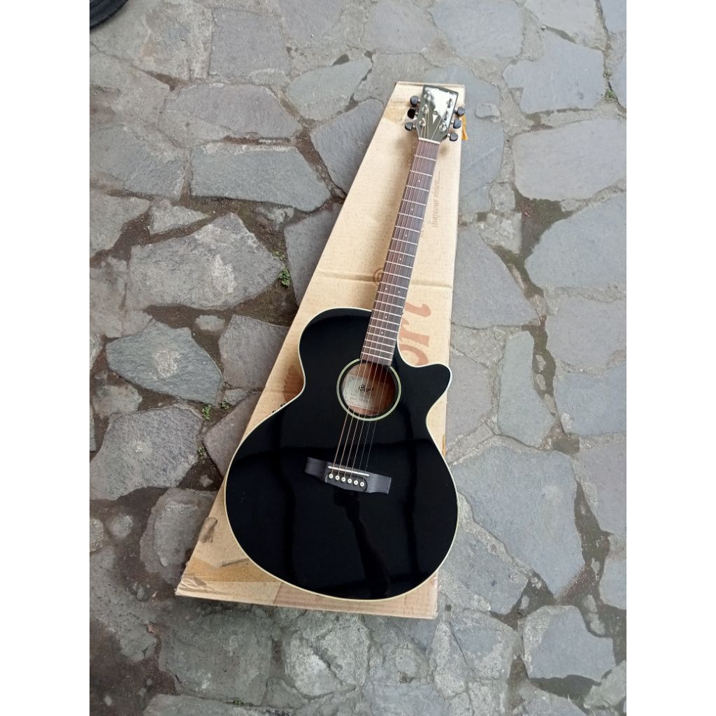 GITAR AKUSTIK CORT