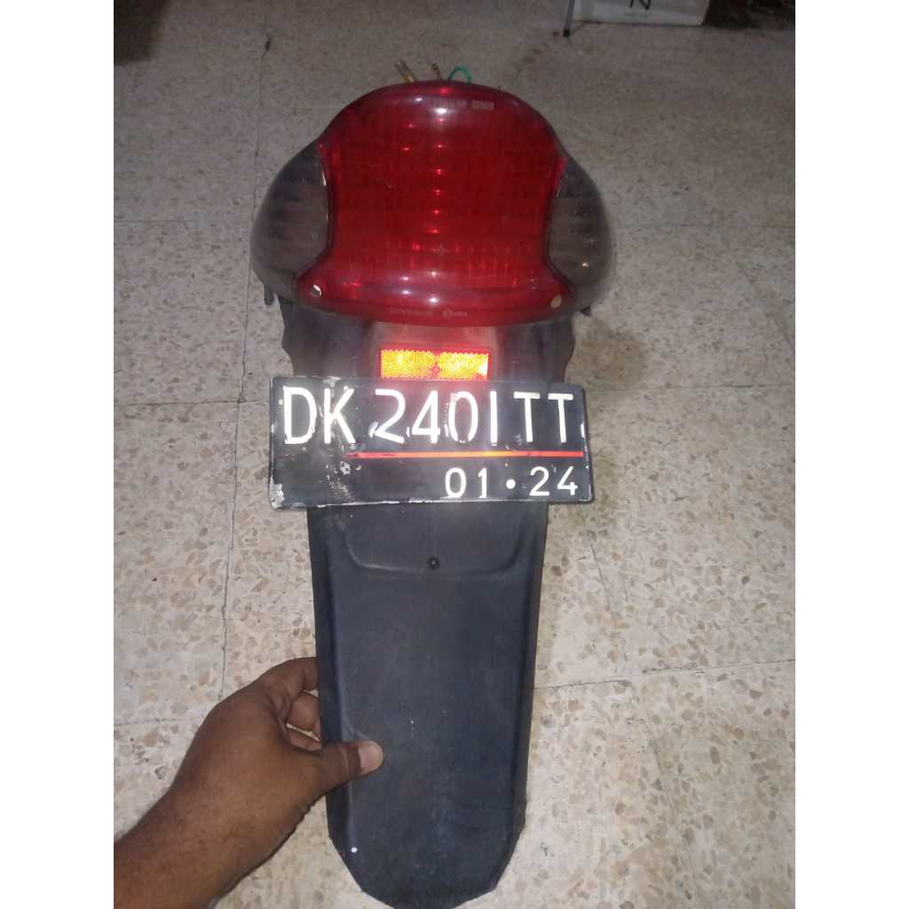 Spakbor Belakang Plus Stoplamp Kymco Easy Ori Copotan