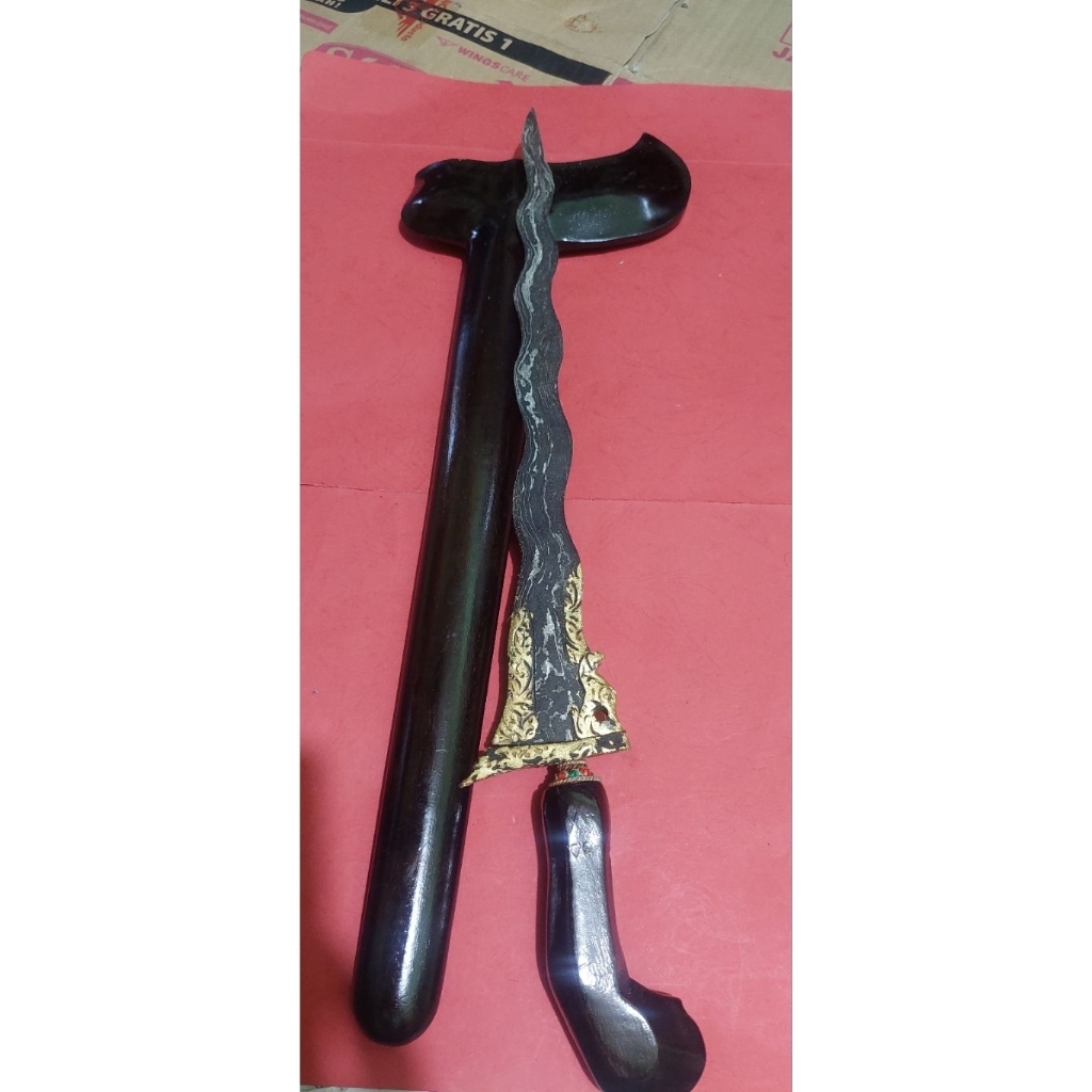 keris singo barong kinata berdiri peksi