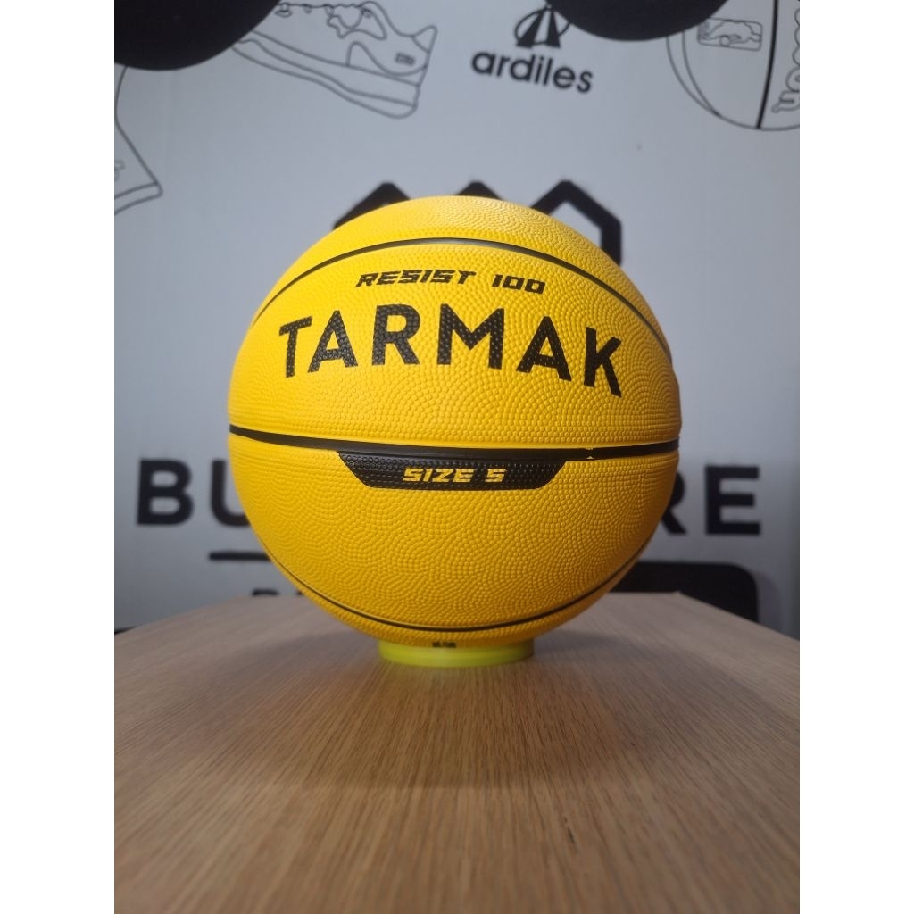 Bola Basket Tarmak Size 5 bola basket anak ukumur 6-11 tahun bahan karet lap outdoor