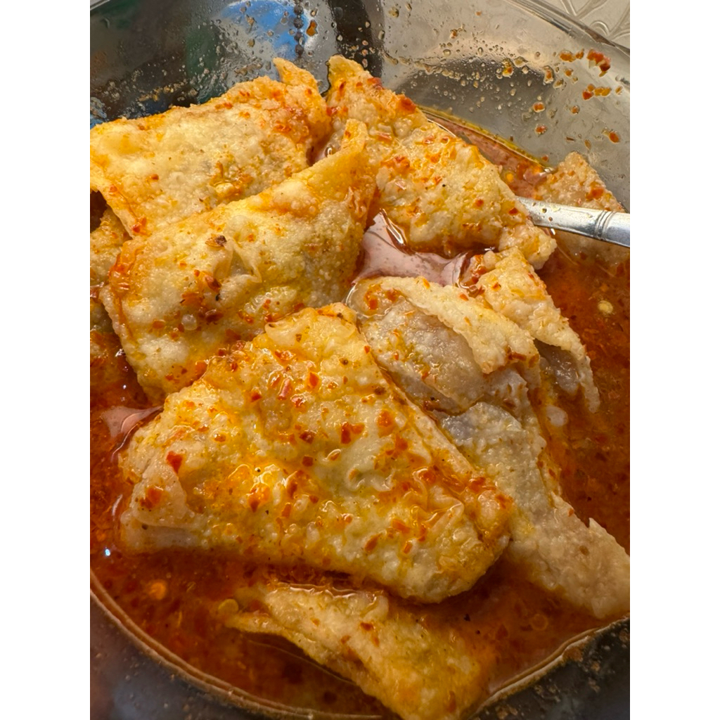 cireng cipak koceak isi ayam suwir pangsit tulang rangu + bumbu chili oil