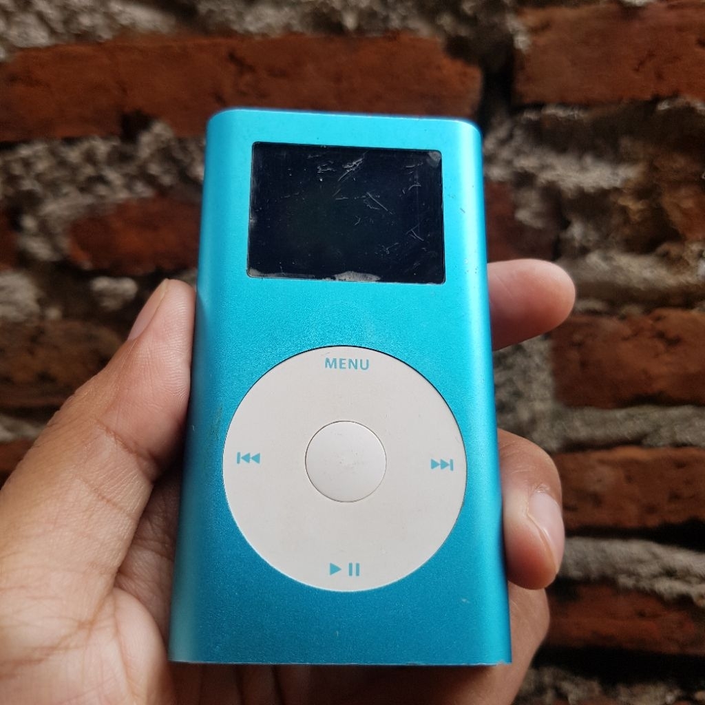 IPOD MINI BLUE & PINK