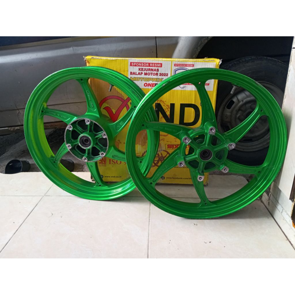 Velg VND six star ninja rr/r