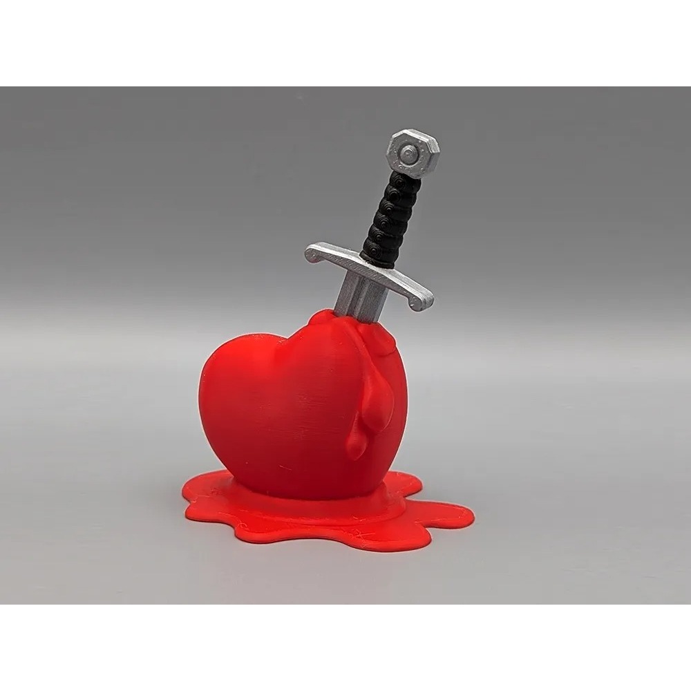 A Dagger to the Heart - Patung Dagger Artistik dengan Sentuhan Emosional #NK#1#A2133