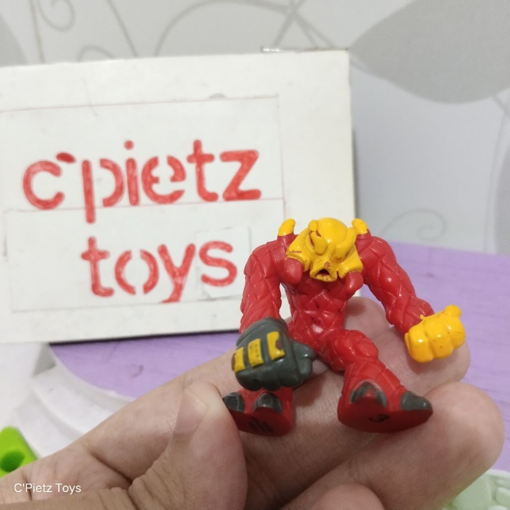 Mini Figure Gormiti Fiery Hammer (Second/Preloved)