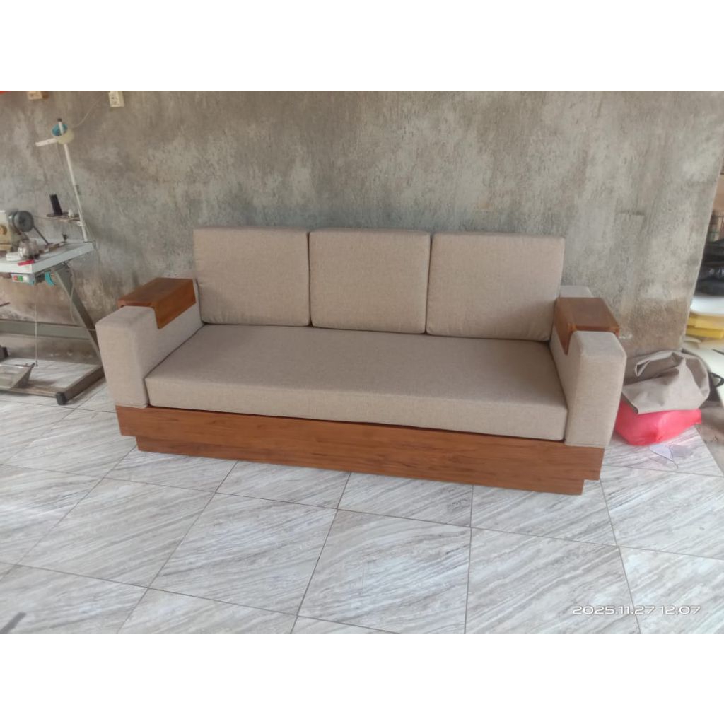 Realpict sofa jati 3seater