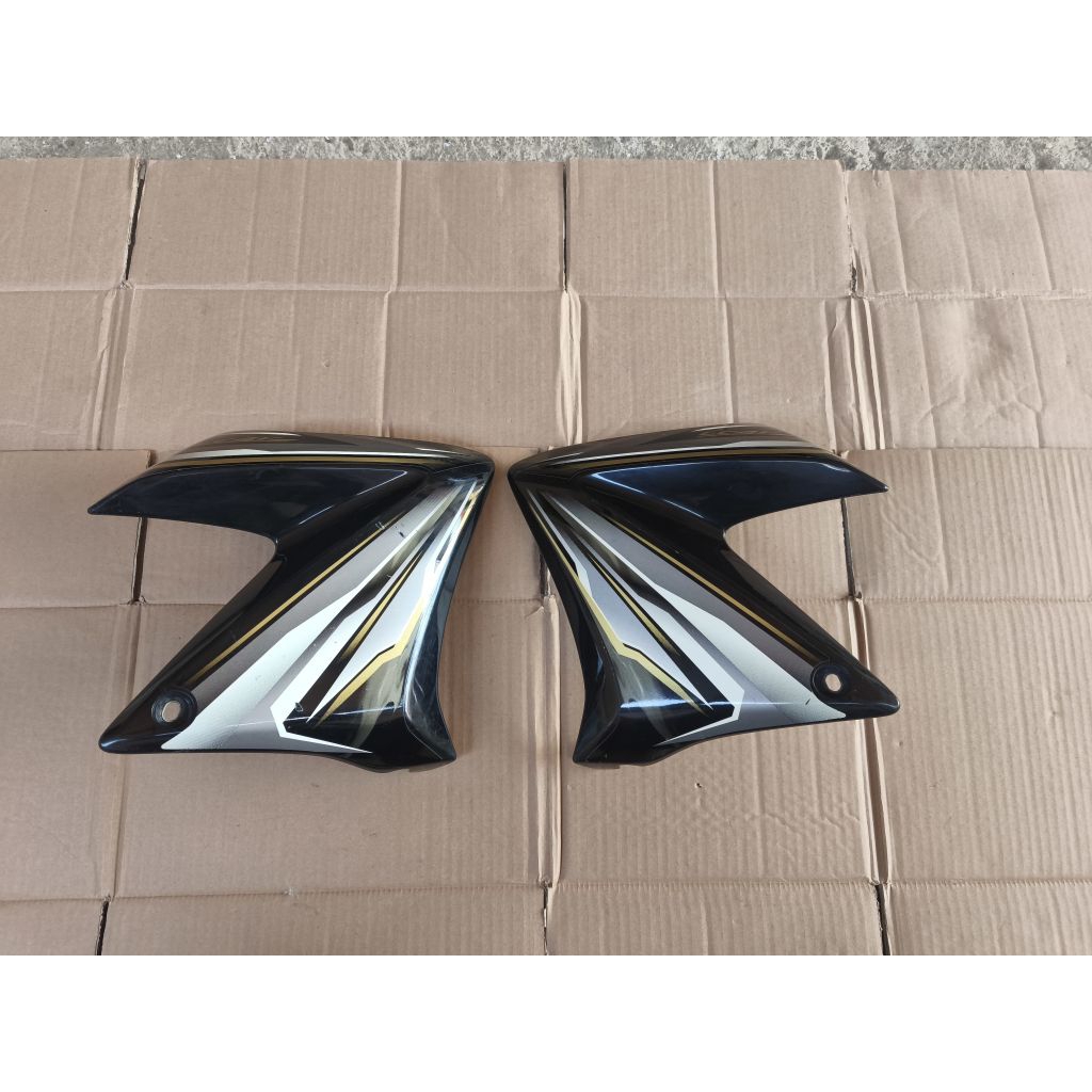 Sayap Tangki Vixion Old Kupingan tangki Vixion old Original Second
