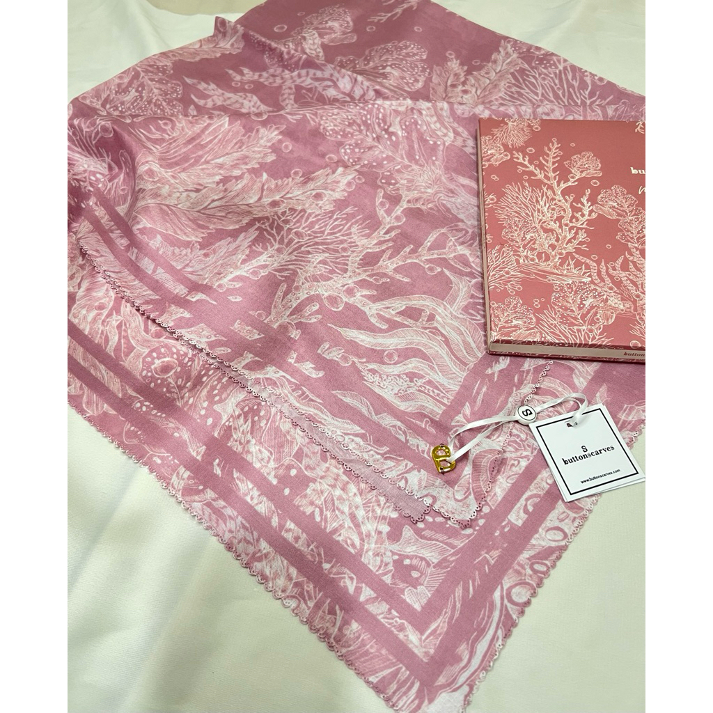 buttonscarves rare item buttonscarves homiday rose elmar pinky sand iseltwald black elmar pinky sky 